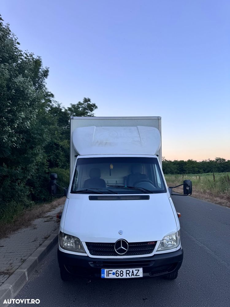 Mercedes-Benz Sprinter - 1