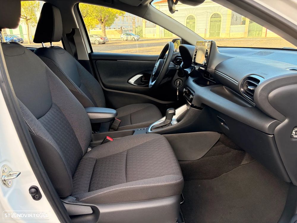 Toyota Yaris 1.5 HDF Comfort Plus - 7