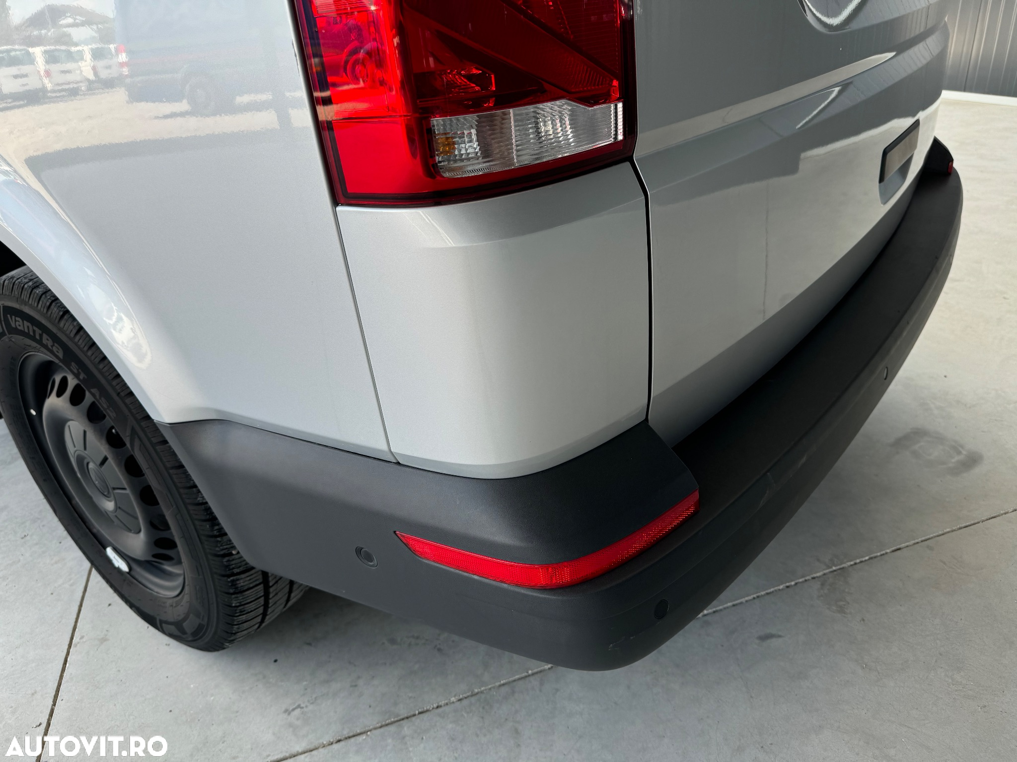 Volkswagen Caravelle T6.1 2.0 TDI 110 kW KR Highline - 14