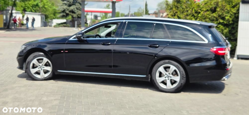 Mercedes-Benz Klasa E 220 d 9G-TRONIC - 10