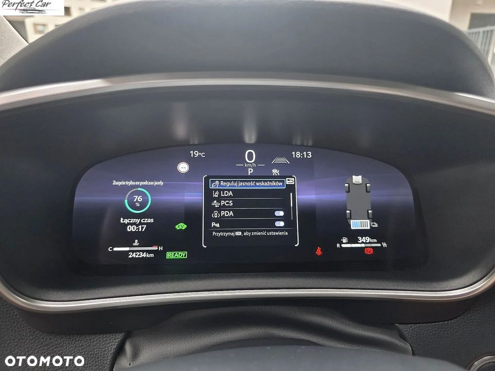 Toyota Corolla 1.8 Hybrid Comfort - 24