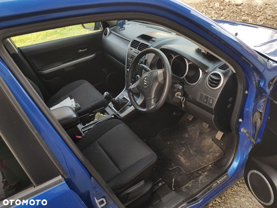 grand vitara 1,9ddis, 142k mil, kod koloru zcw - 9