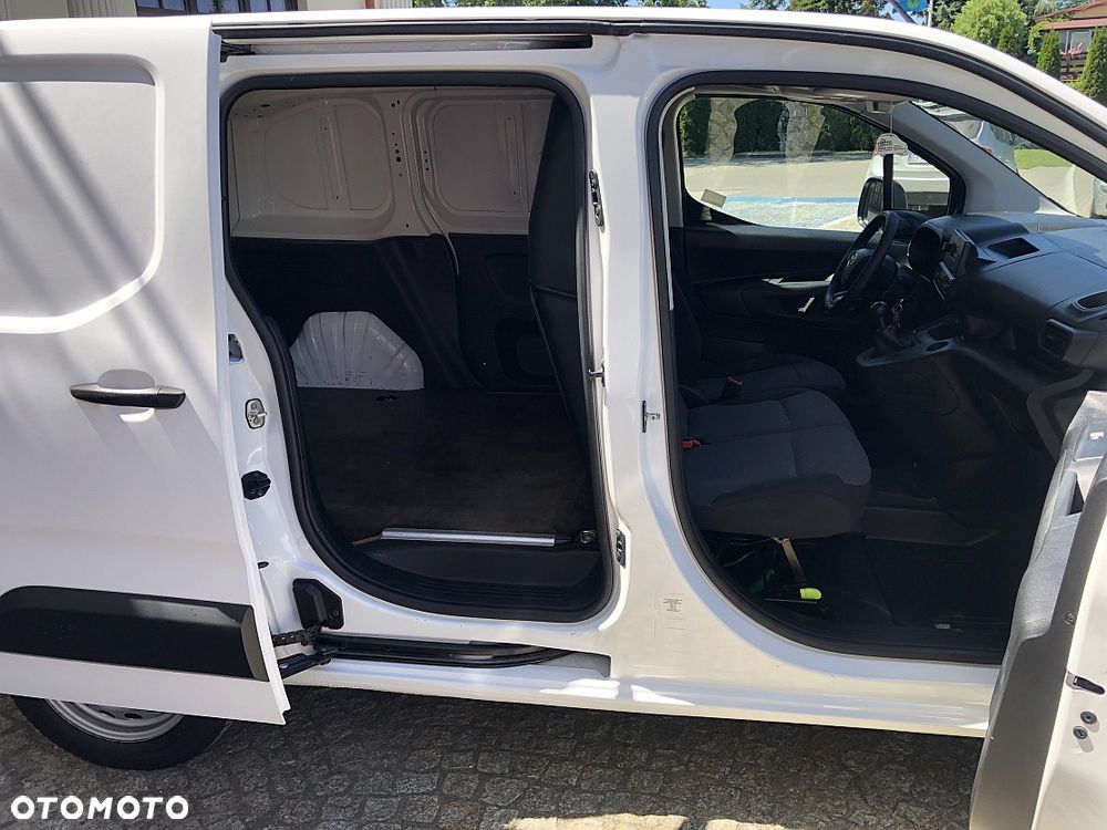 Toyota Proace City - 22