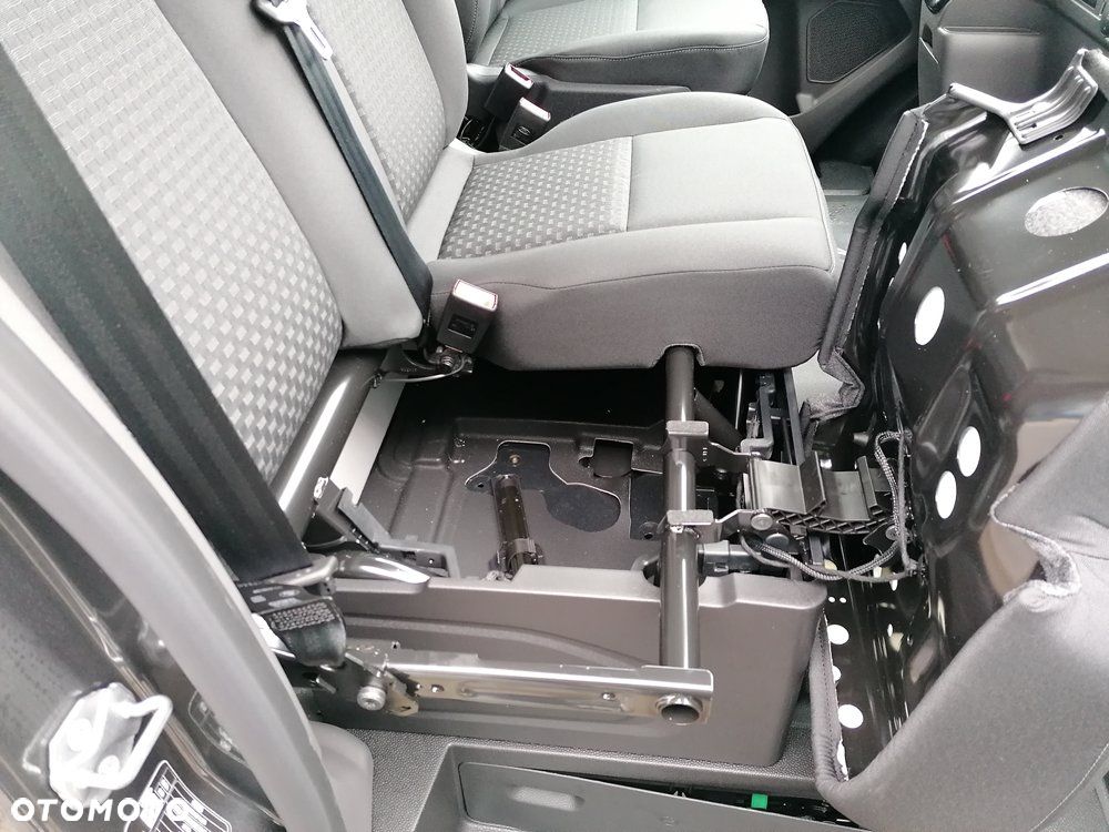 Ford Transit VAN L4 - 19