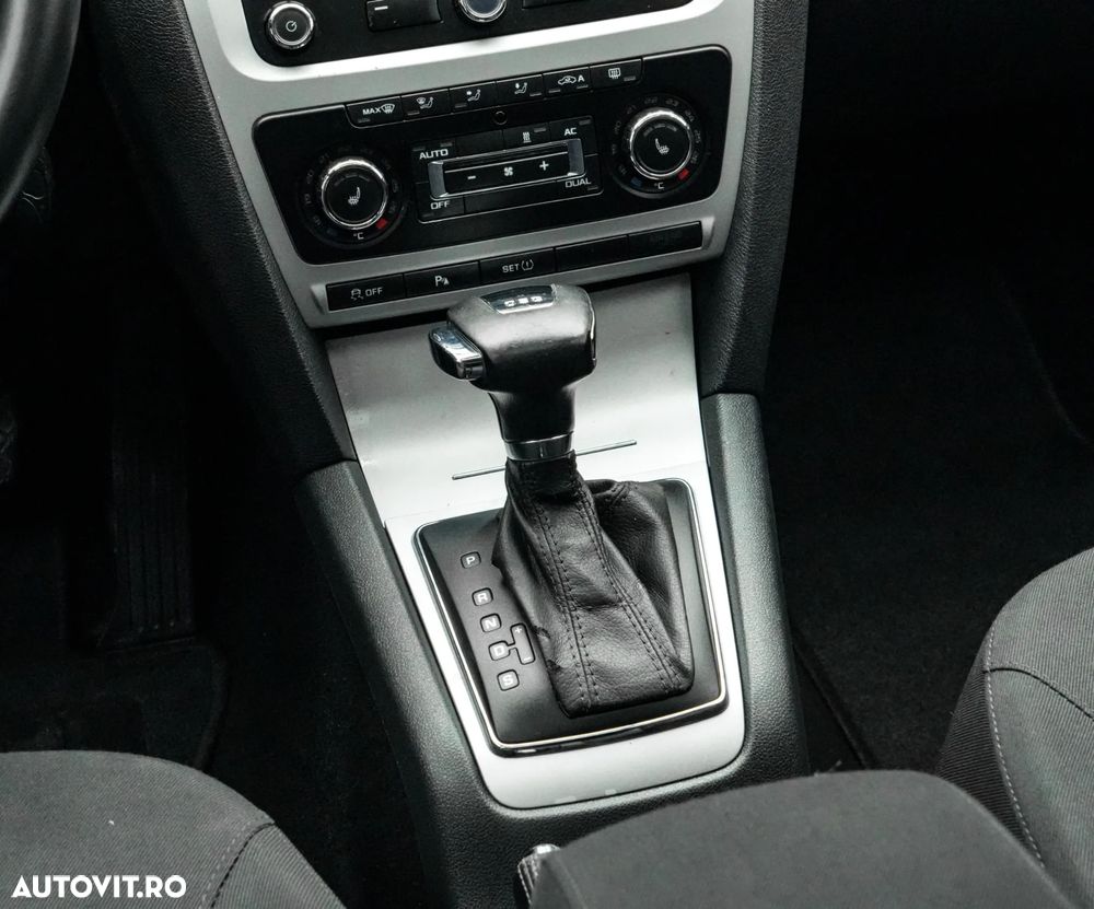 Skoda Octavia 1.6 TDI Ambiente DSG - 19