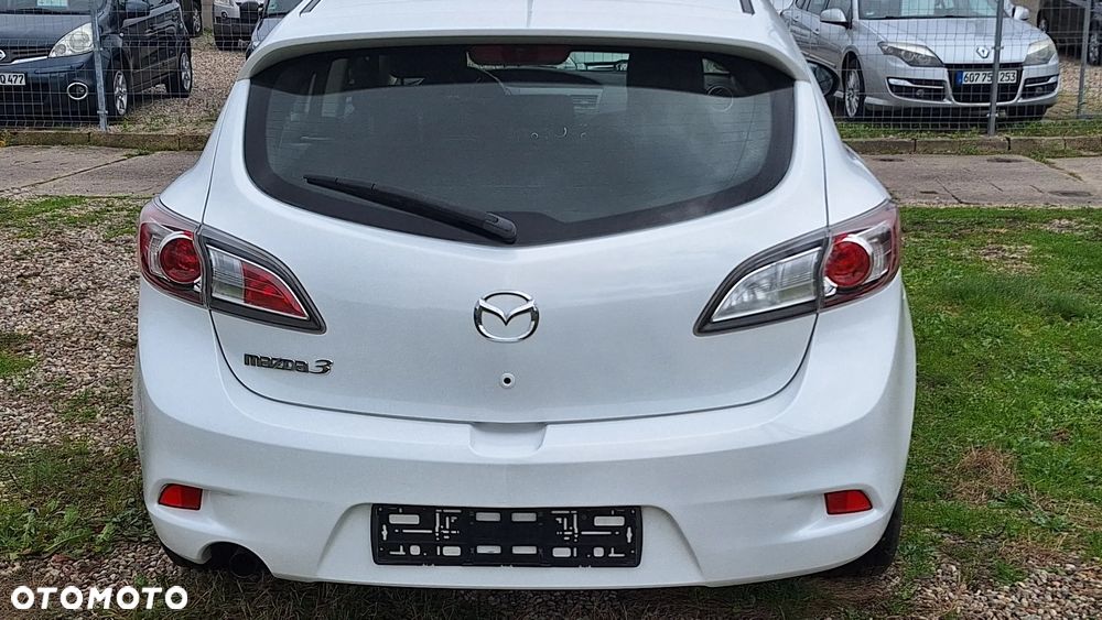 Mazda 3 1.6 Exclusive EU5 - 6
