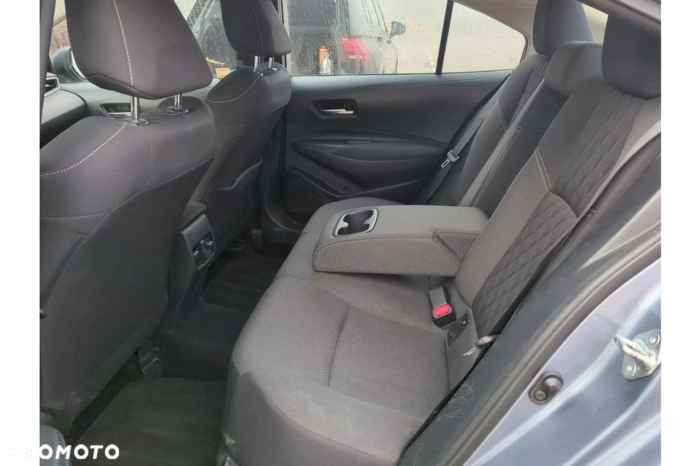 Toyota Corolla - 8