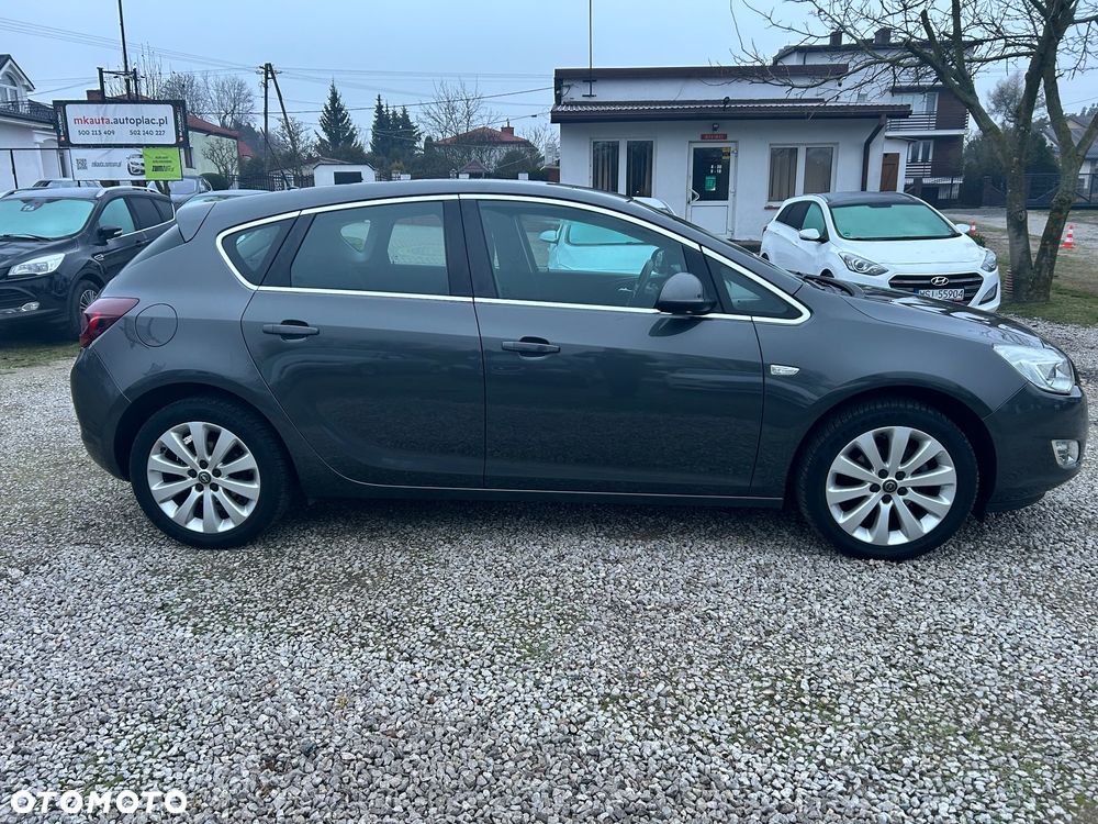 Opel Astra 1.4 Turbo Cosmo - 4