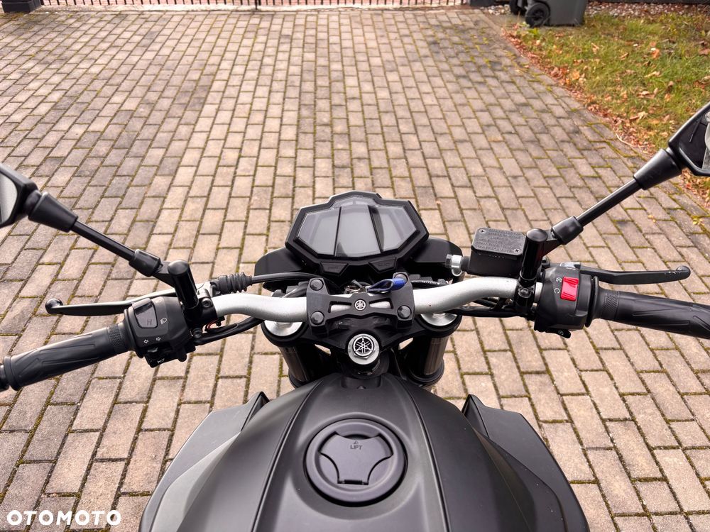 Yamaha MT - 3