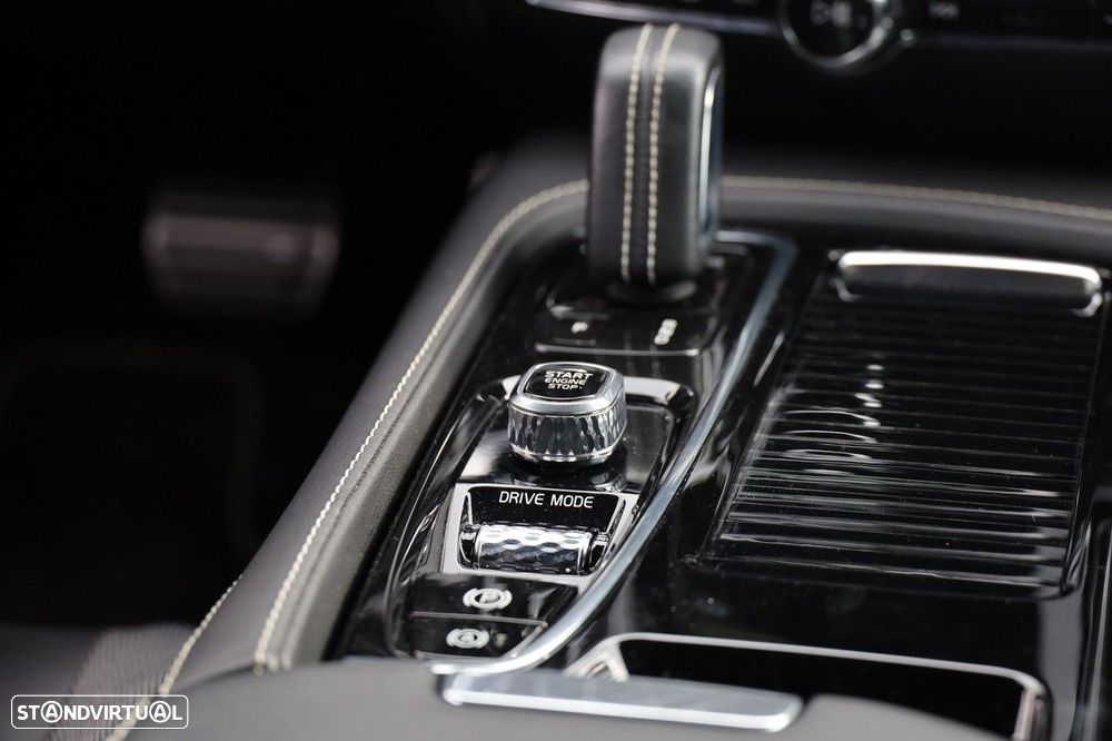 Volvo V60 2.0 T6 AWD TE R-Design - 25