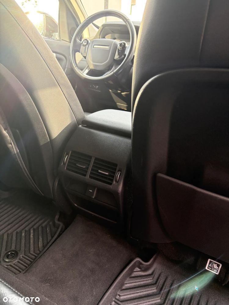 Land Rover Discovery Sport 2.0 D150 HSE - 11