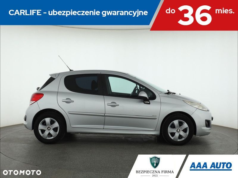 Peugeot 207 - 8
