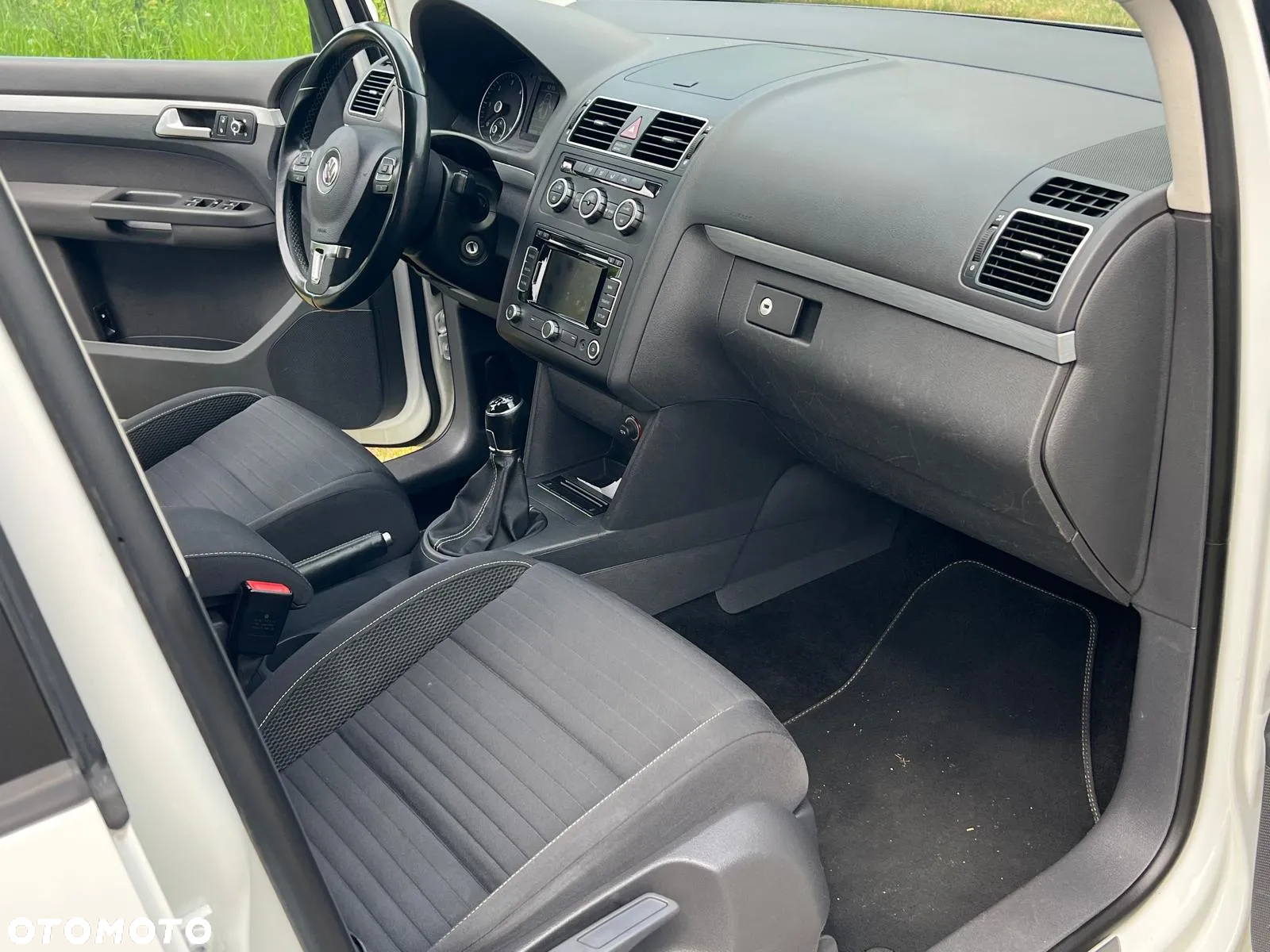 Volkswagen Touran 1.6 TDI DPF Trendline - 13