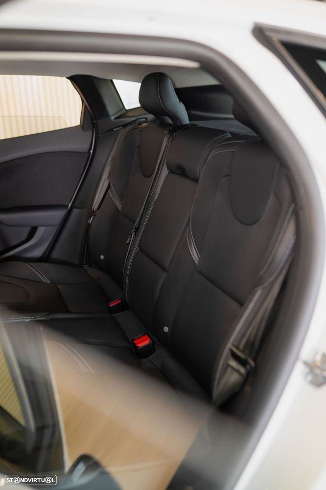 Volvo V40 2.0 D2 Momentum - 21