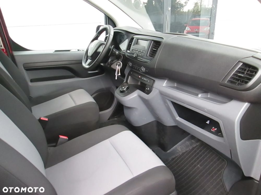 Peugeot Expert - 8