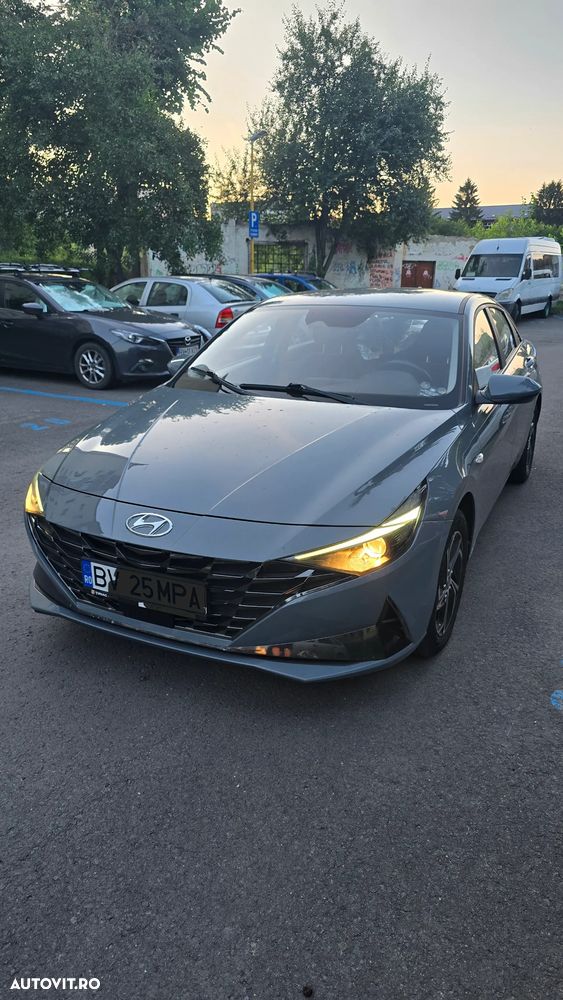 Hyundai Elantra 1.6 l 123 CP 6MT Classic - 3