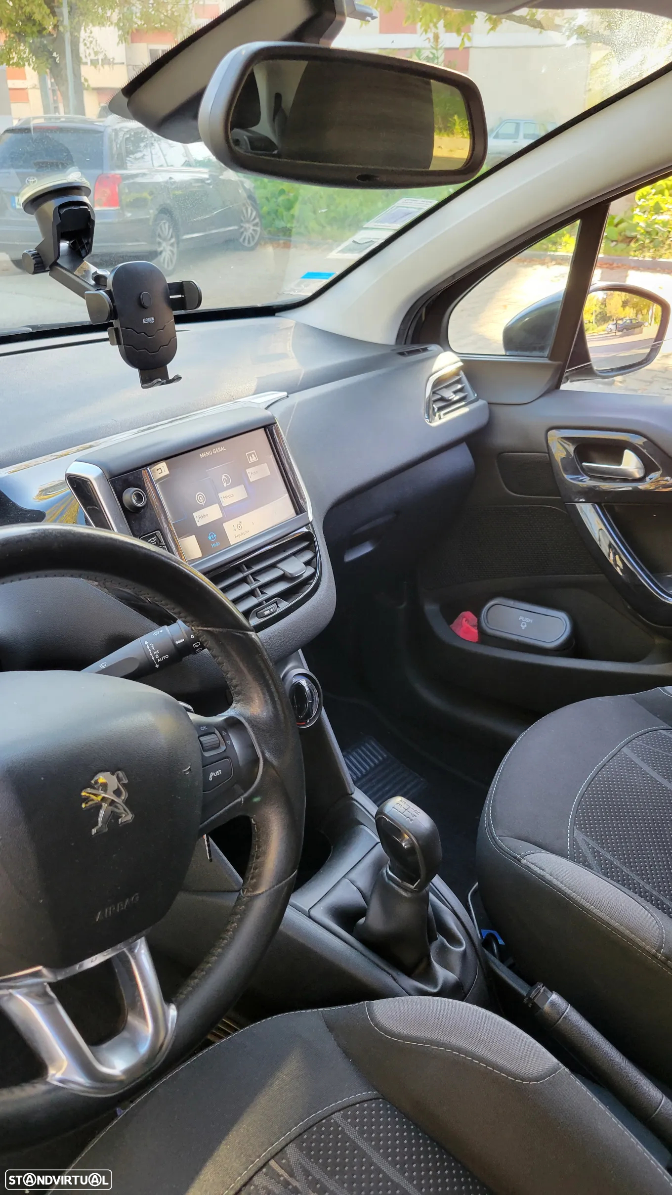 Peugeot 208 1.4 HDi - 15