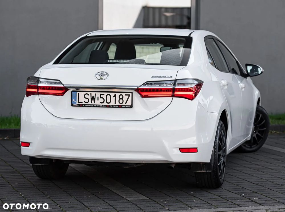 Toyota Corolla 1.4 D-4D Premium - 12