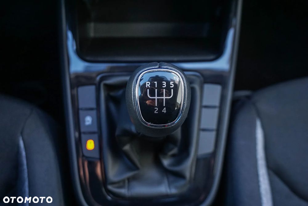 Skoda Fabia 1.0 Essence - 21