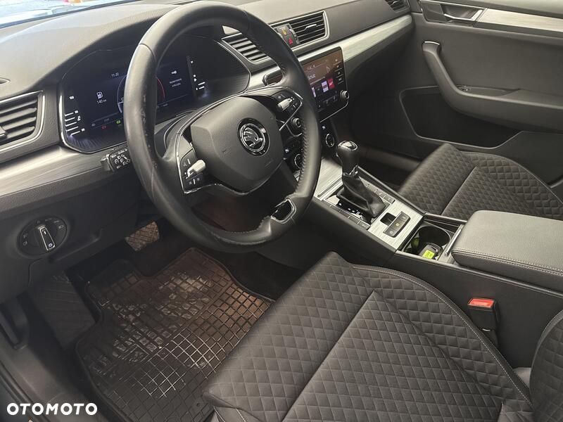 Skoda Superb 2.0 TDI SCR Ambition DSG - 11