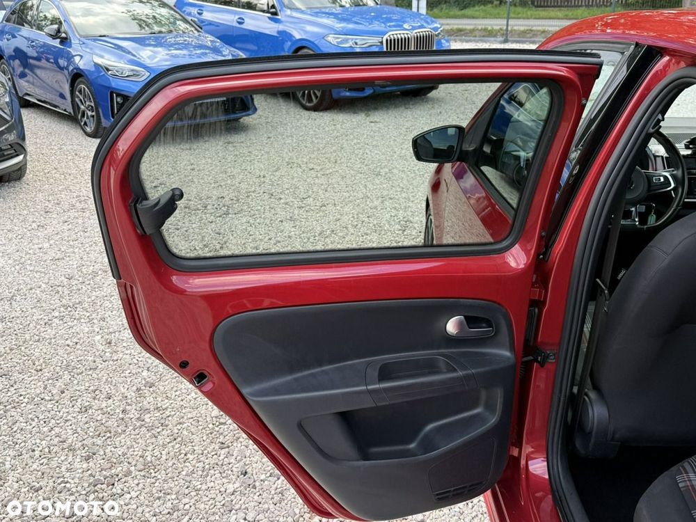 Volkswagen up! 1.0 TSI GTI - 17