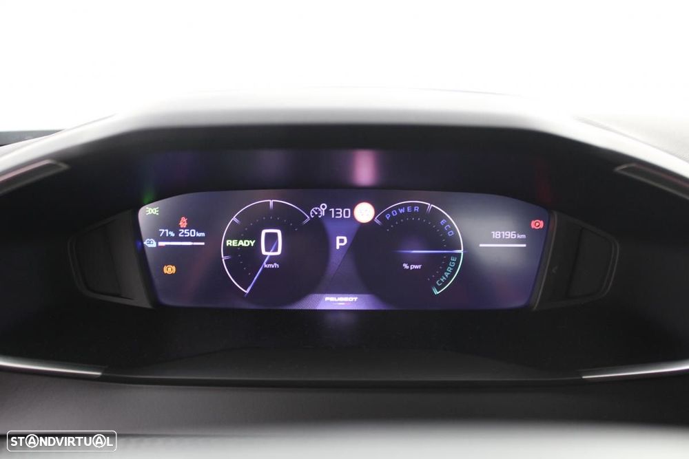 Peugeot e-2008 54 kWh Allure - 22