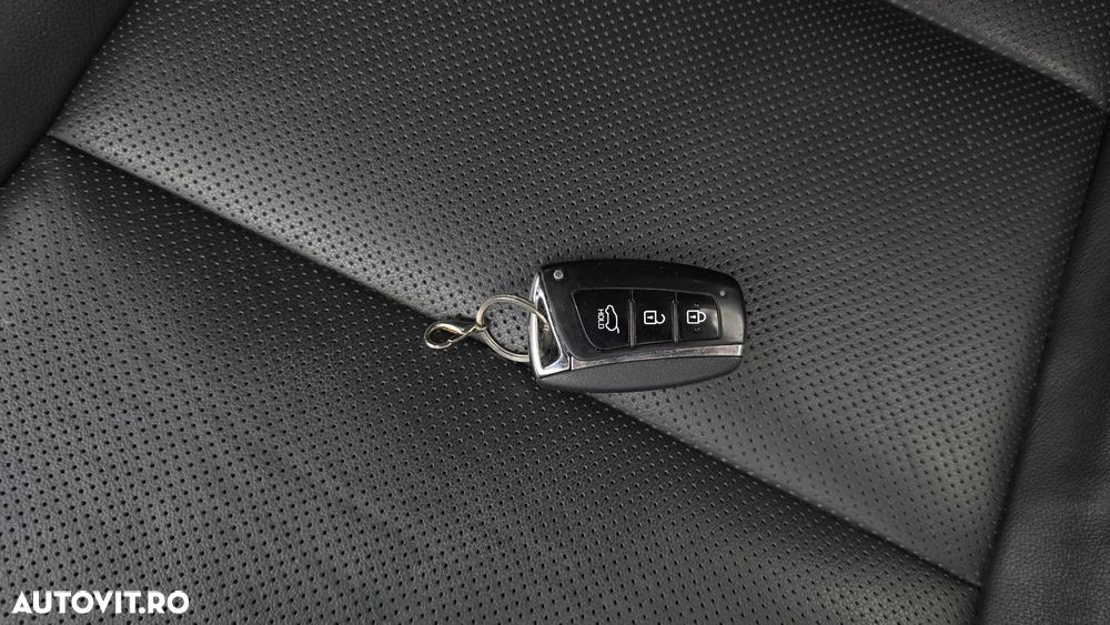 Hyundai Santa Fe - 21