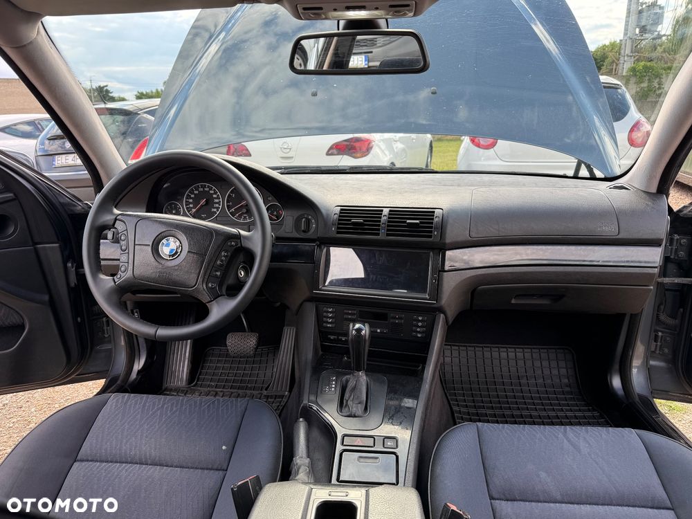 BMW Seria 5 - 11