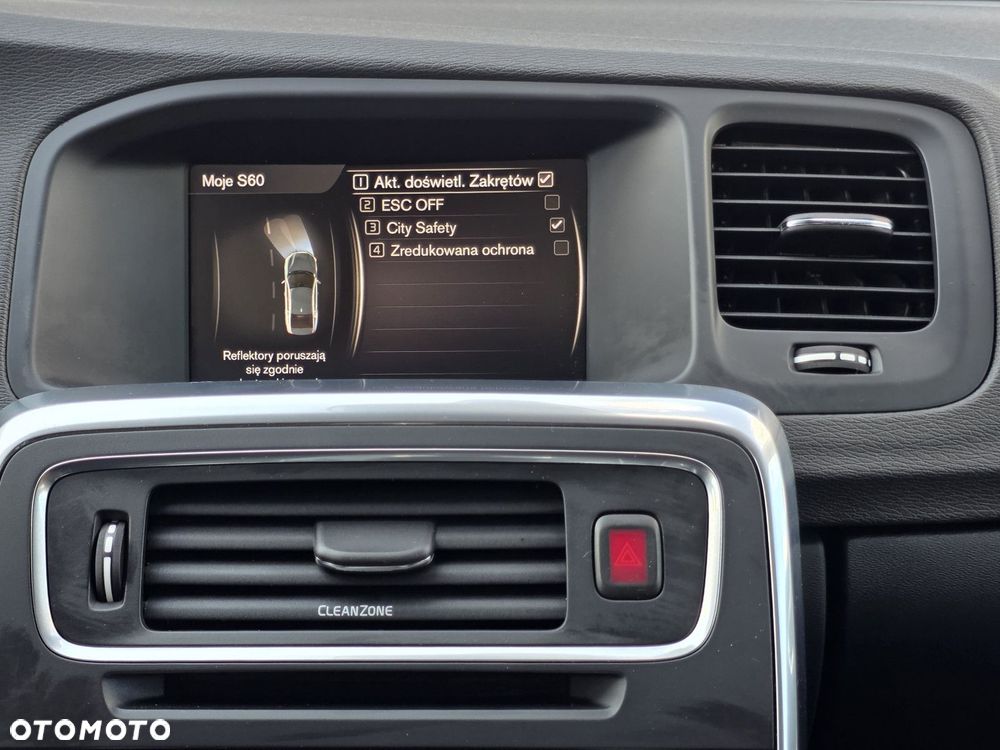 Volvo S60 - 24