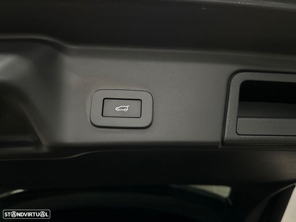 Land Rover Range Rover Evoque P300e R-Dynamic SE - 13