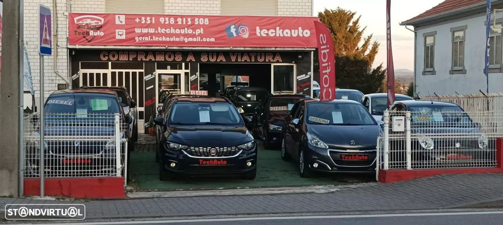 Peugeot e-208 - 26