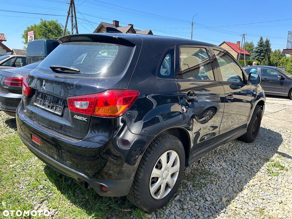 Mitsubishi ASX - 3
