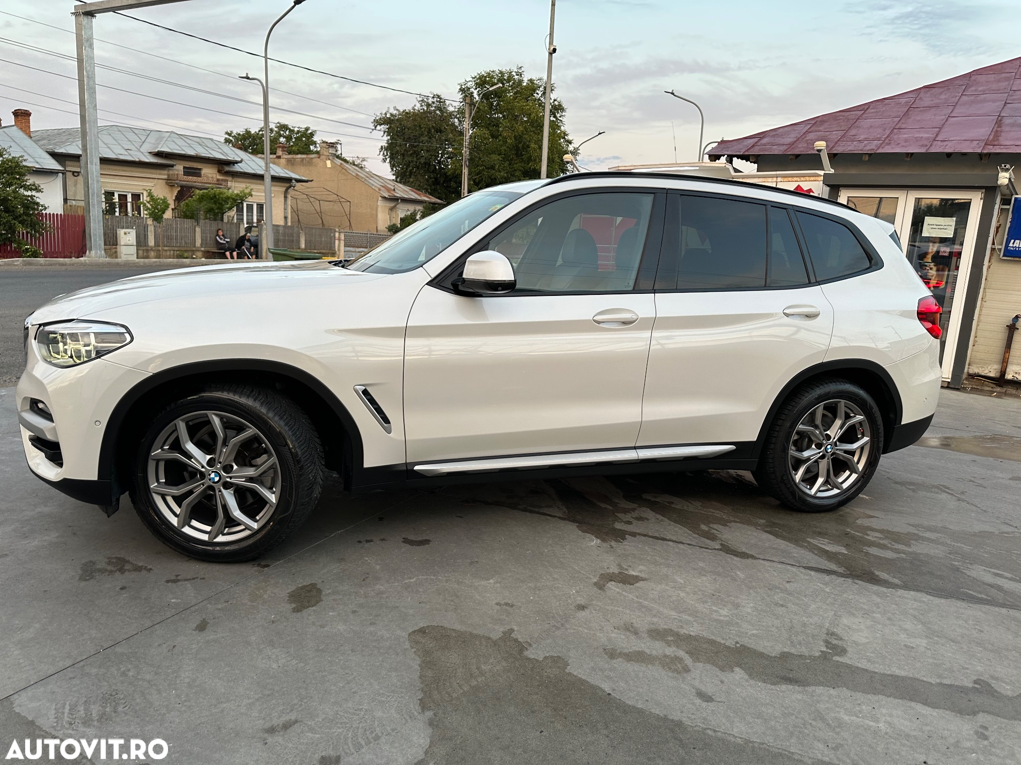BMW X3 xDrive20i AT xLine - 2