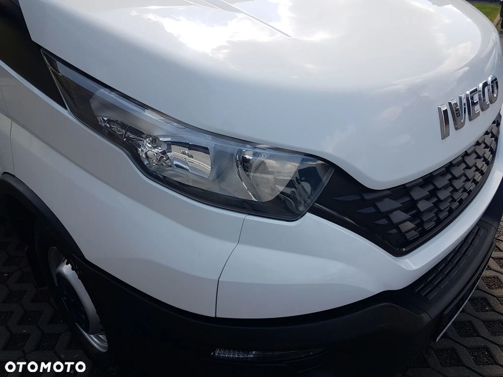 Iveco DAILY KONTENER NISKOPODŁOGOWY 4,43x2,23x2,42 SKLEP FOODTRUCK BAR KLIMA KONIOWÓZ KAMPER - 37