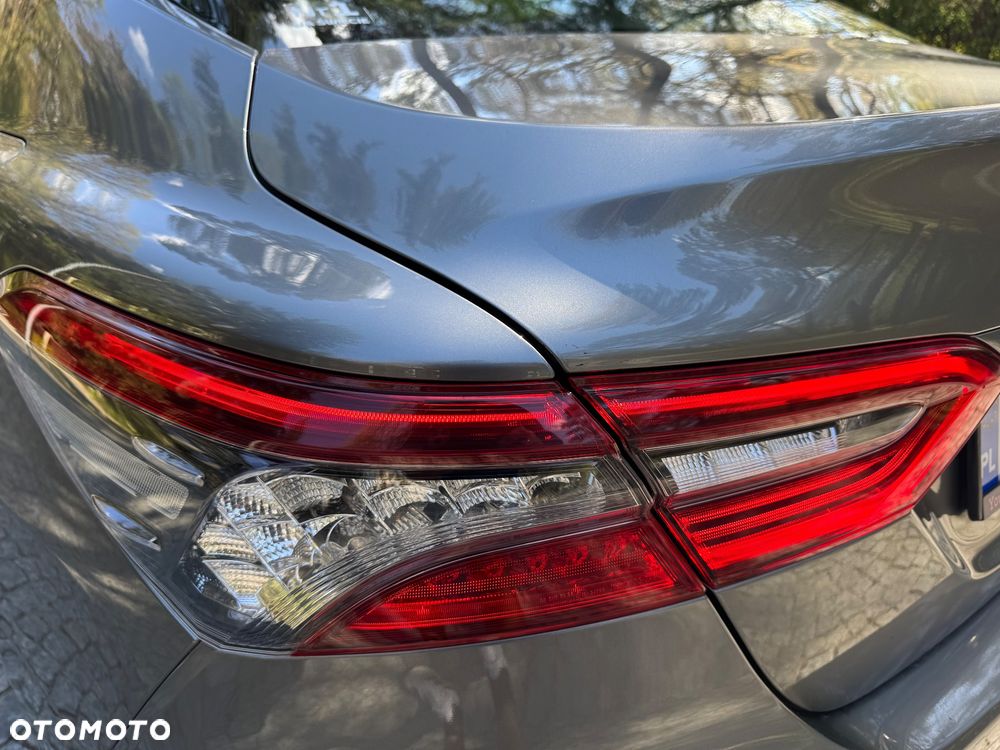 Toyota Camry 2.5 Hybrid Executive CVT - 10