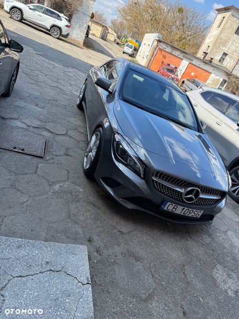 Mercedes-Benz CLA 250 7G-DCT - 1