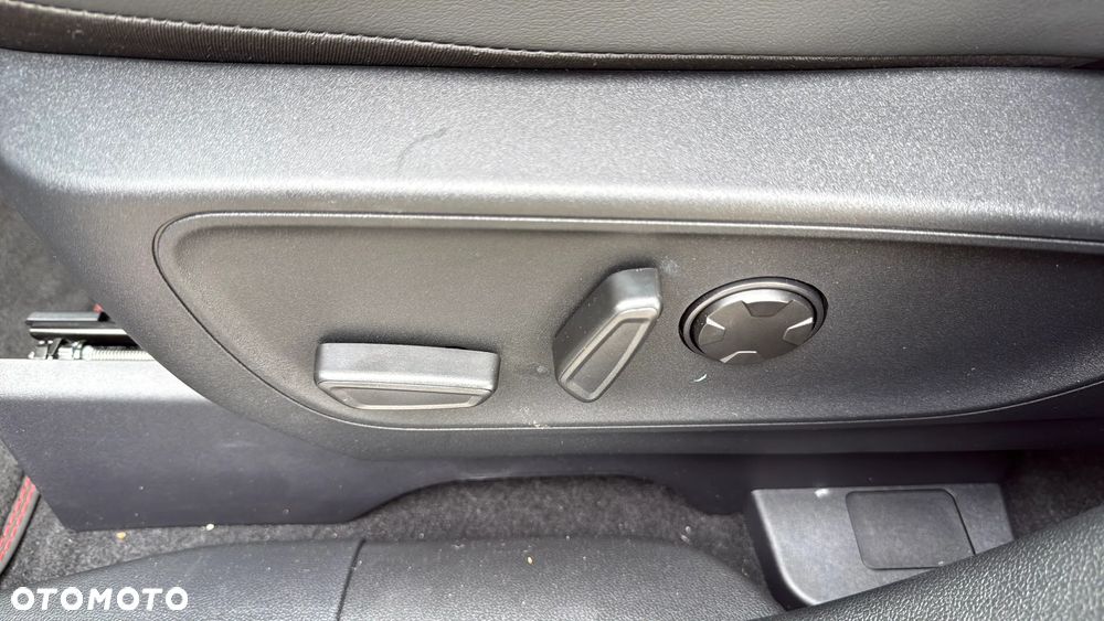 Ford Kuga 2.5 FHEV FWD ST-Line X eCVT - 14
