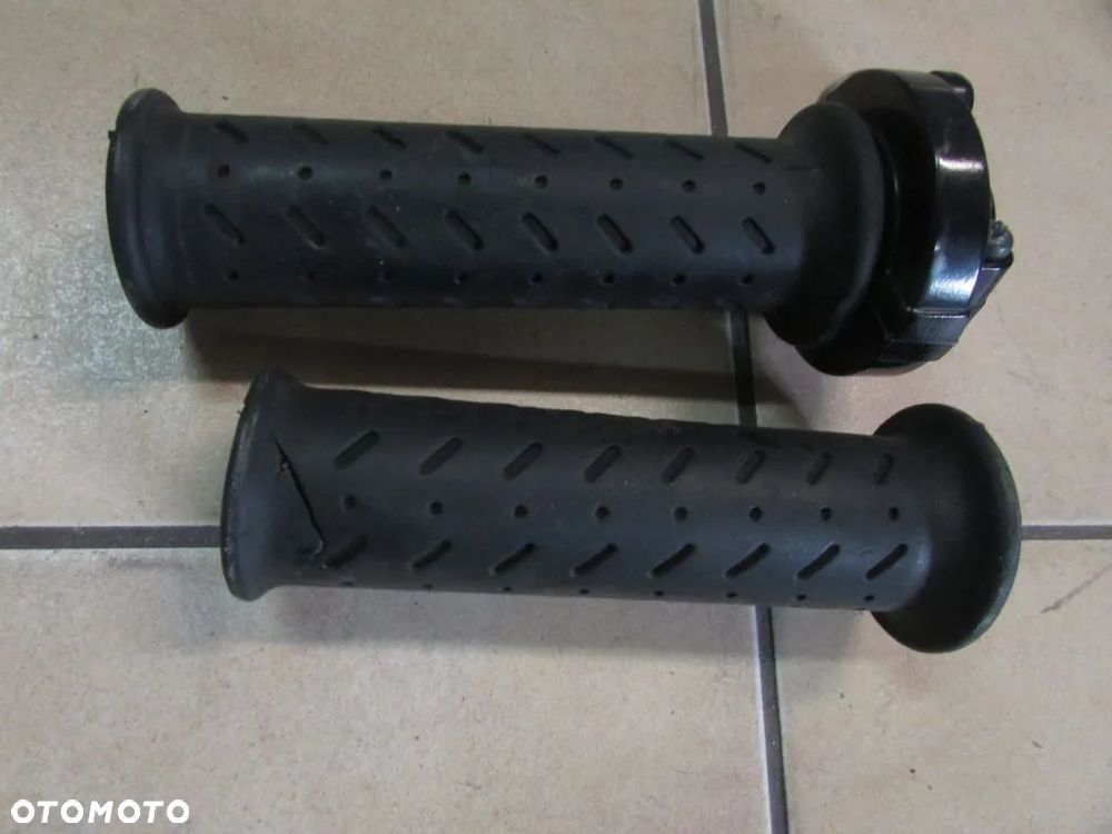 Triumph Tiger 1050 06-12 manetki rollgaz - 2