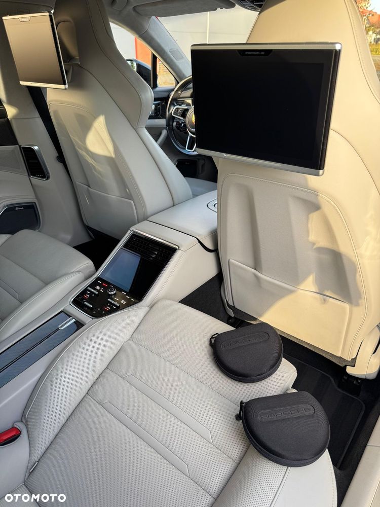 Porsche Panamera Turbo - 30