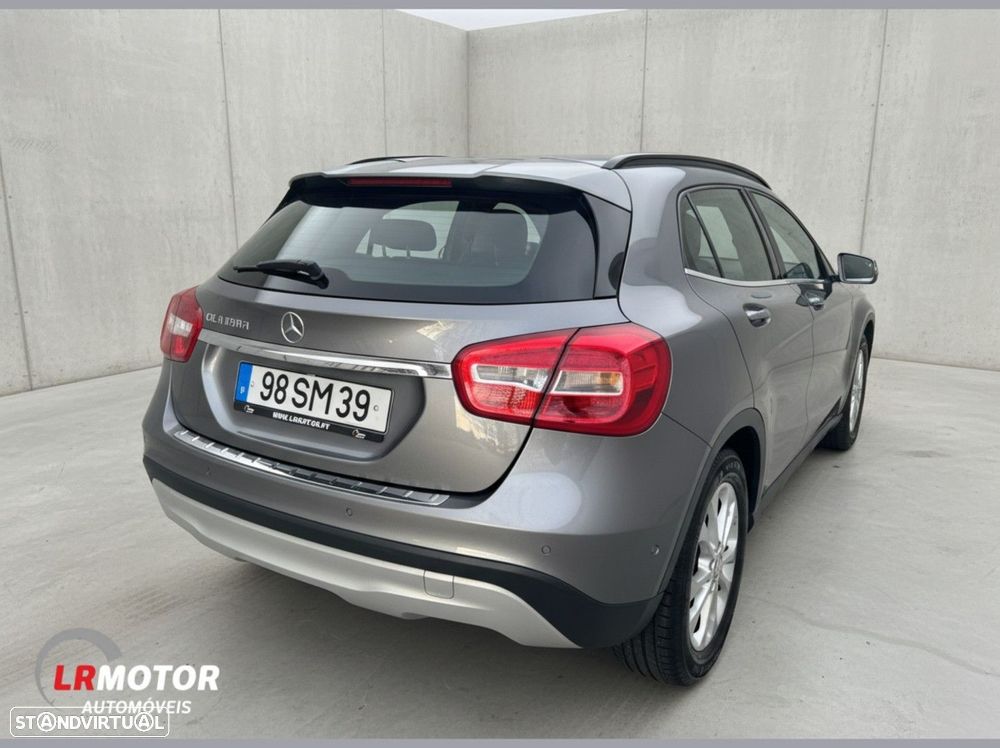 Mercedes-Benz GLA 180 d - 3