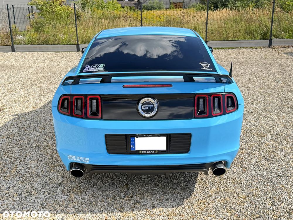 Ford Mustang 5.0 V8 GT - 12