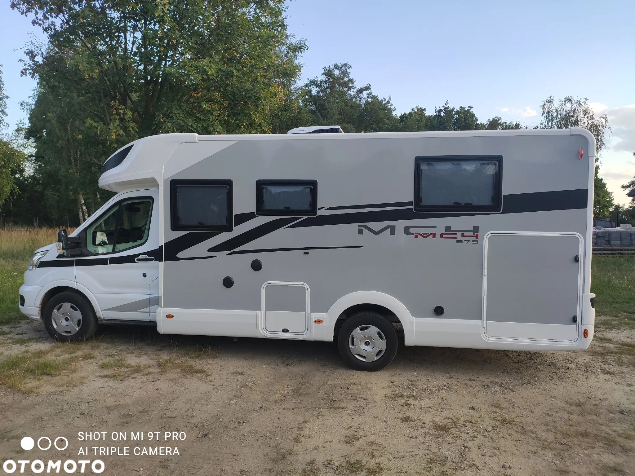 McLOUIS MC4 379 - 1
