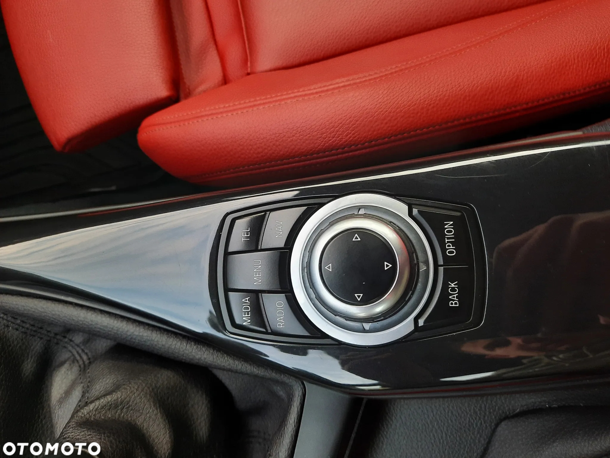 BMW Seria 2 218d Sport Line - 25