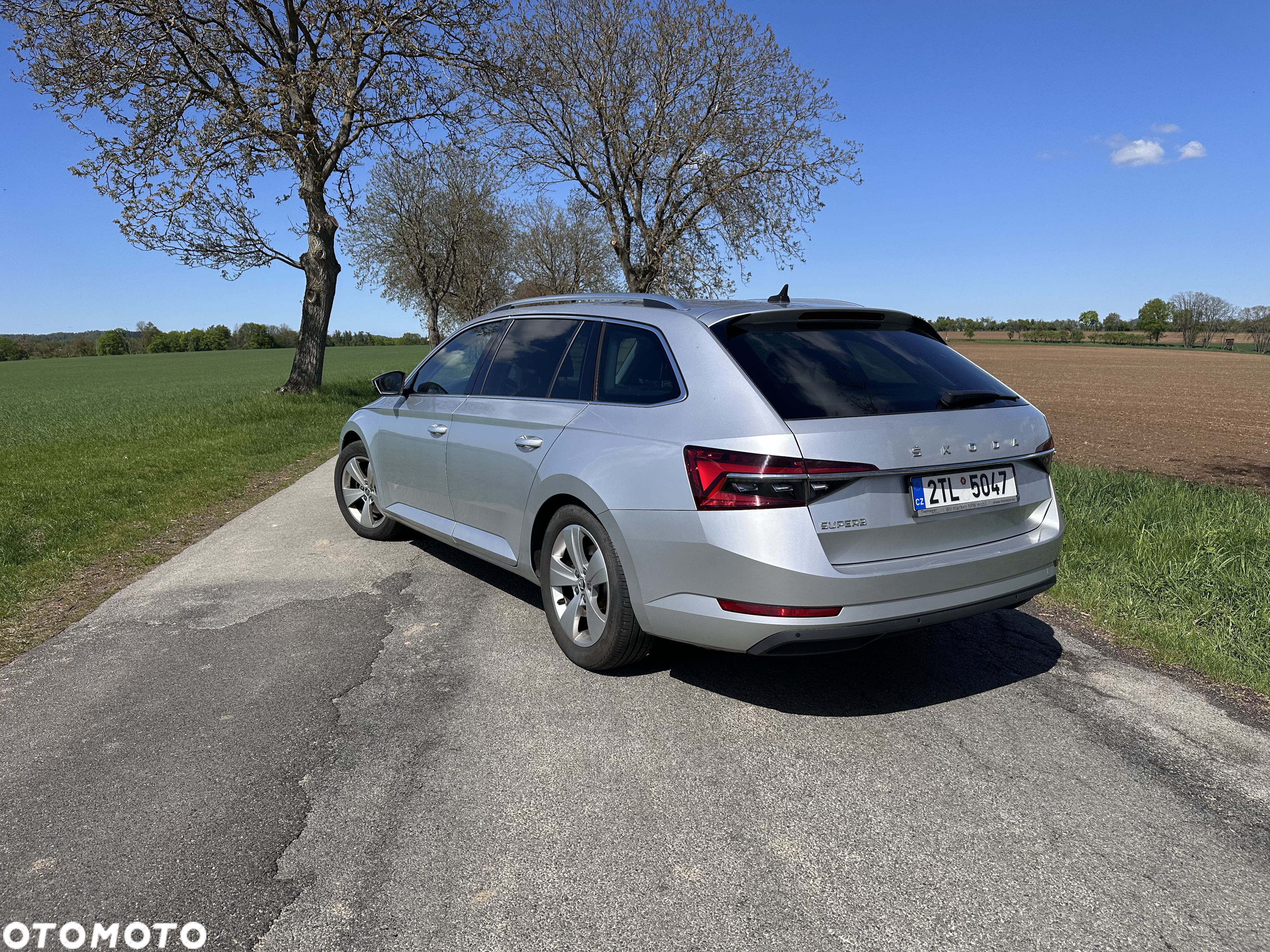 Skoda Superb Combi 2.0 TDI DSG Style - 4