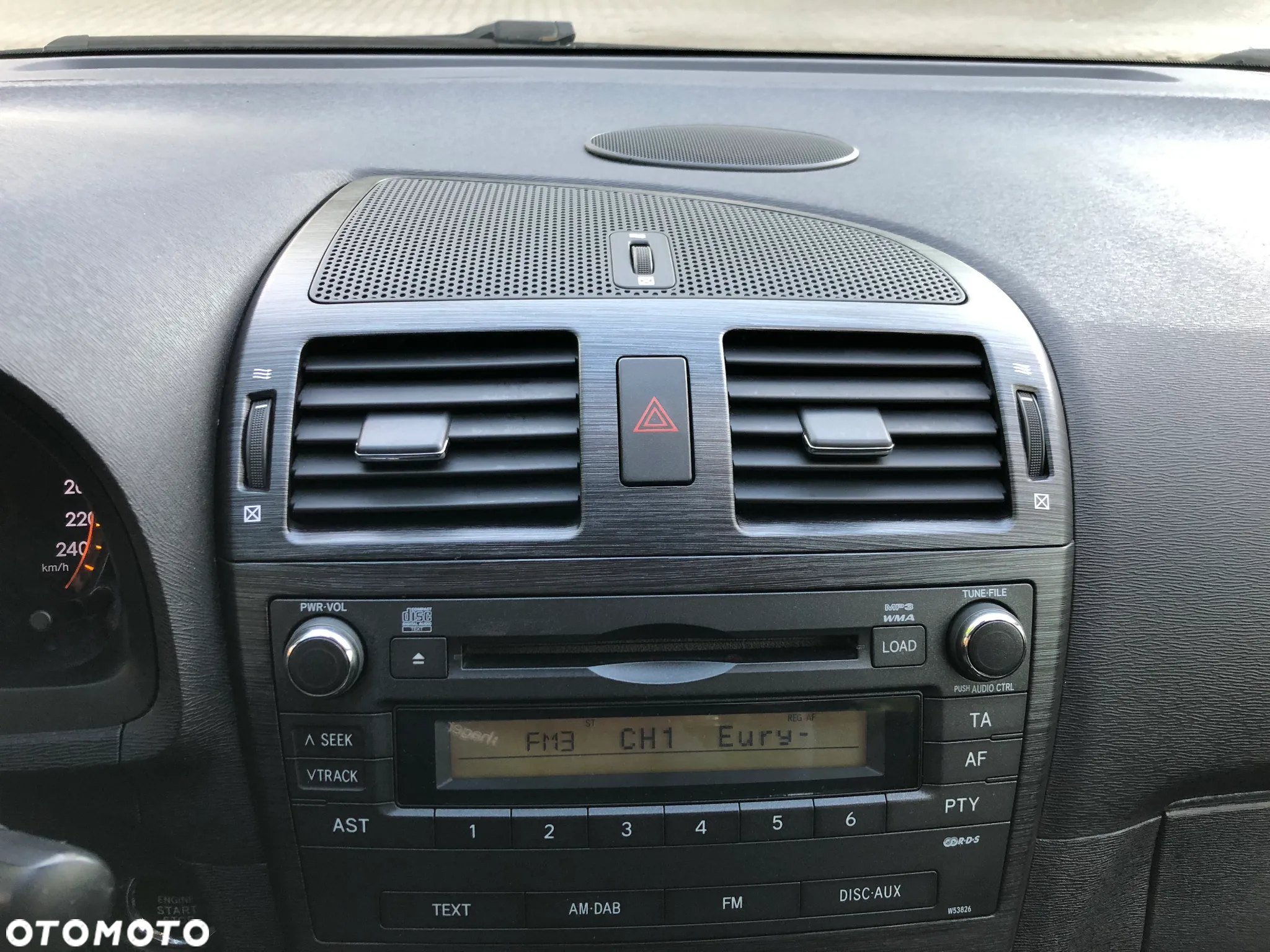 Toyota Avensis Combi 2.0 D-4D - 18