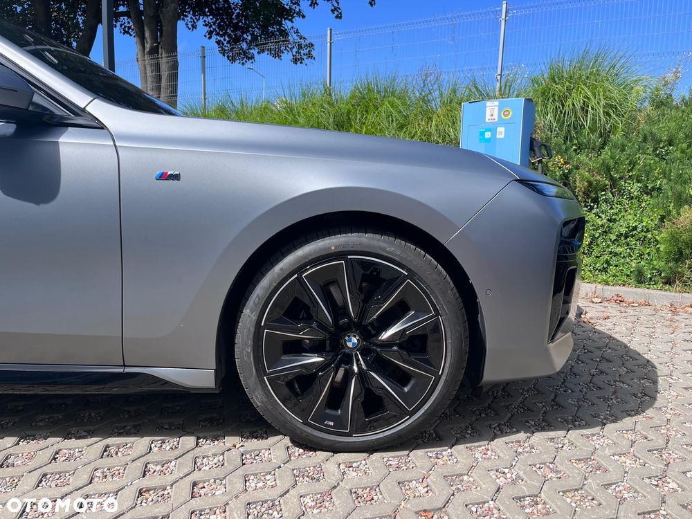 BMW Seria 7 740d xDrive mHEV sport - 36