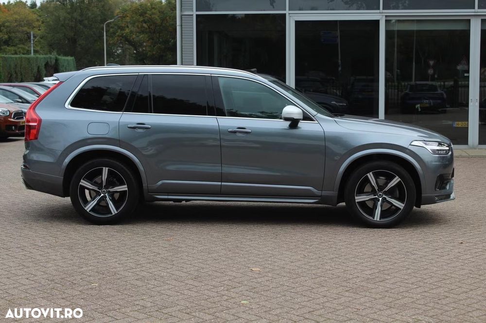 Volvo XC 90 D5 AWD R-Design - 3