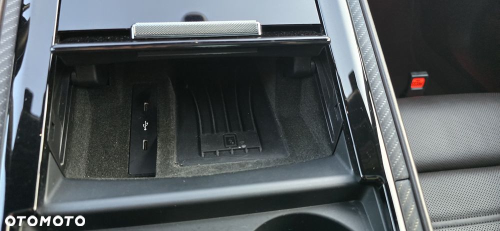 Porsche Panamera 4 E-Hybrid - 14