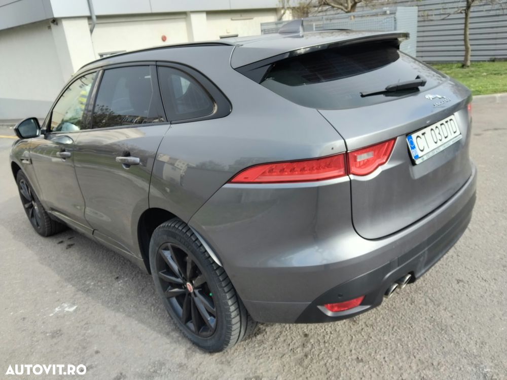 Jaguar F-Pace - 13