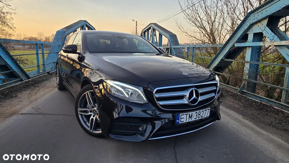 Mercedes-Benz Klasa E 220 d 4-Matic 9G-TRONIC - 19